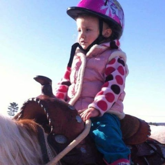 Meet your Posher, Laci - Picture 1 of 1